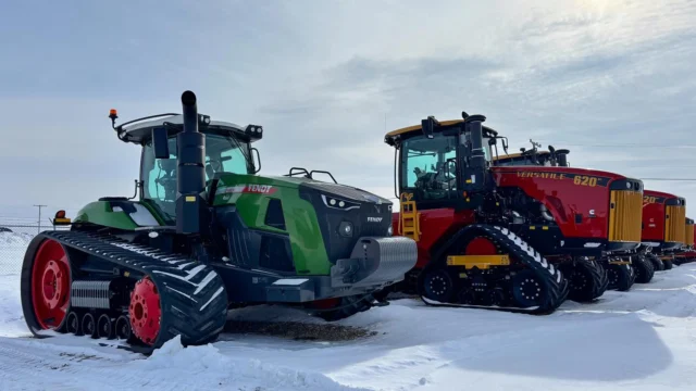 Seeding is just around the corner- and if you’re looking for more “oomph” out in the field, it might be time to check our lineup of heavy horsepower tractors! 💪

Right now, you can get up 3 years of warranty on the Fendt 1100 Vario MT and the Versatile 620 DeltaTrack! 

Call our sales department and get behind the wheel today! ☎️

#fulllineag #fendt #versatile #sask #saskag #tractor #equipmentdealer #agriculture #saskatchewan #saskatchewanag #saskequipment